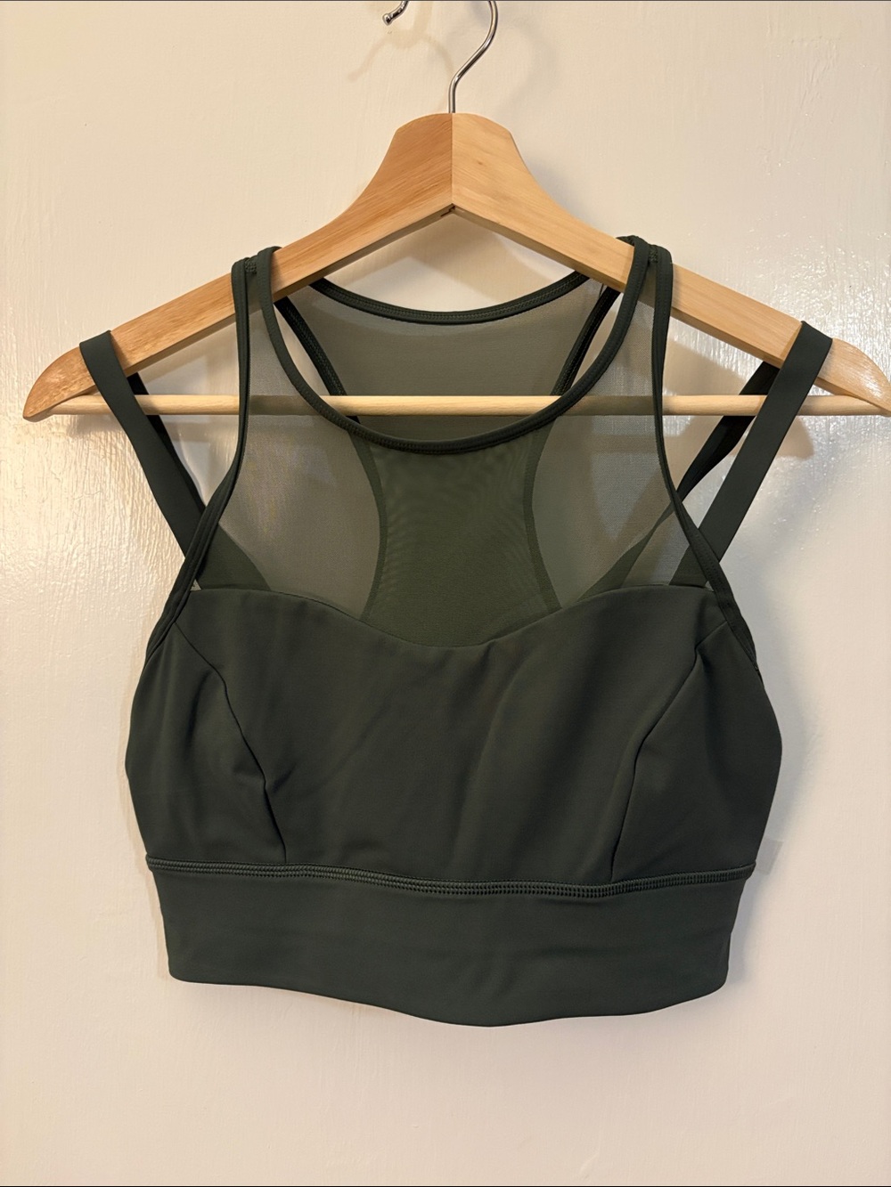 lululemon athletica Sun Better Bra Dark Forest Size 8